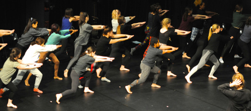 ‘Colliding Shadows’ dancers rehearshing Systemic with Laurie Zabele Cawley. Courtesy of Ryota Matsue.