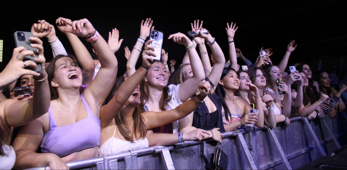 Students at the front of the crowd watching Flo Rida perform “In the Ayer” (2008).
