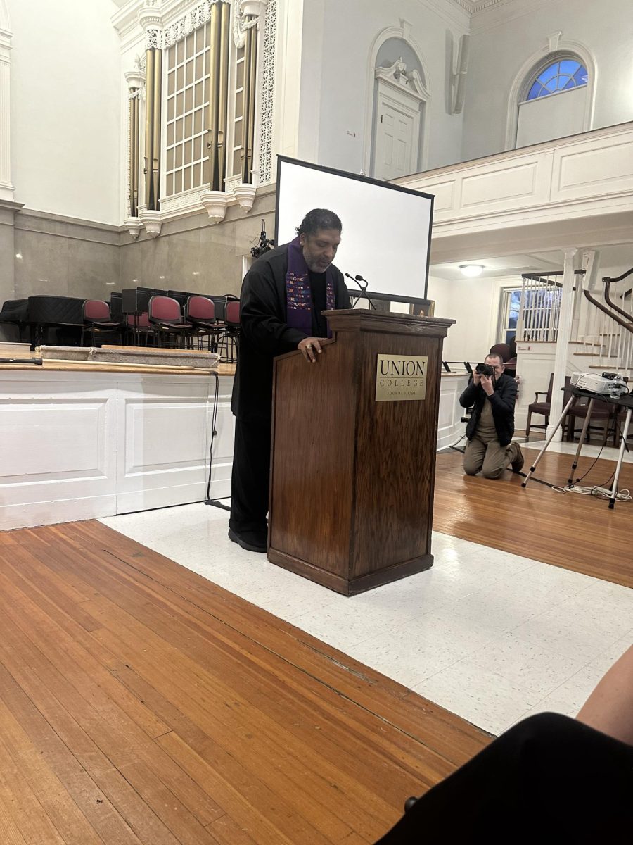 Dr. Barber gave a speech to commemorate Black History Month.