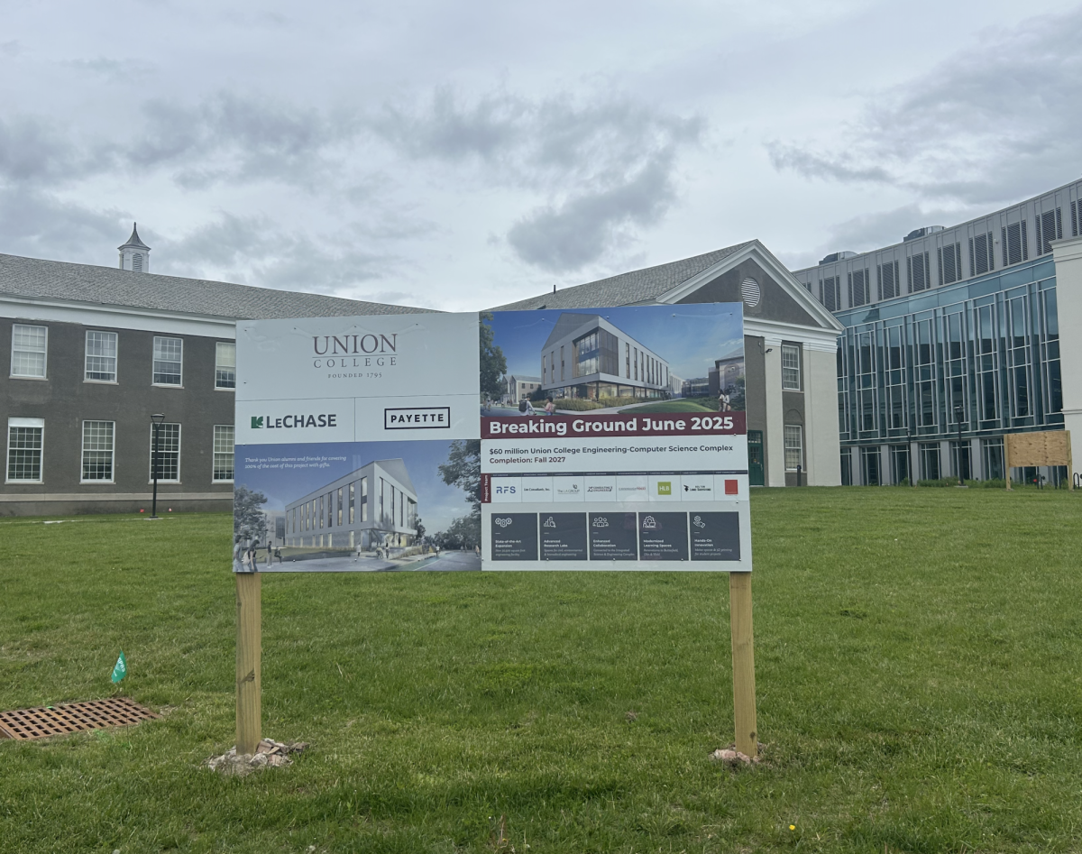 Breaking Ground and New Building Information located outside of ISEC.