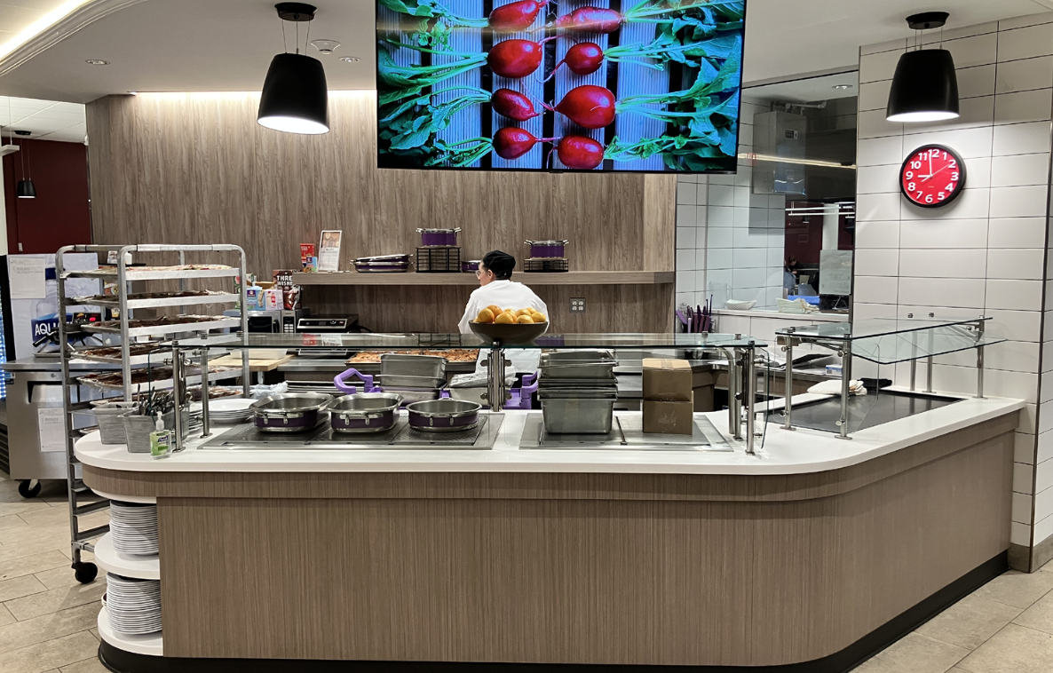 SimplyOASIS, Reamer Dining Hall's allergy-friendly meal station. 