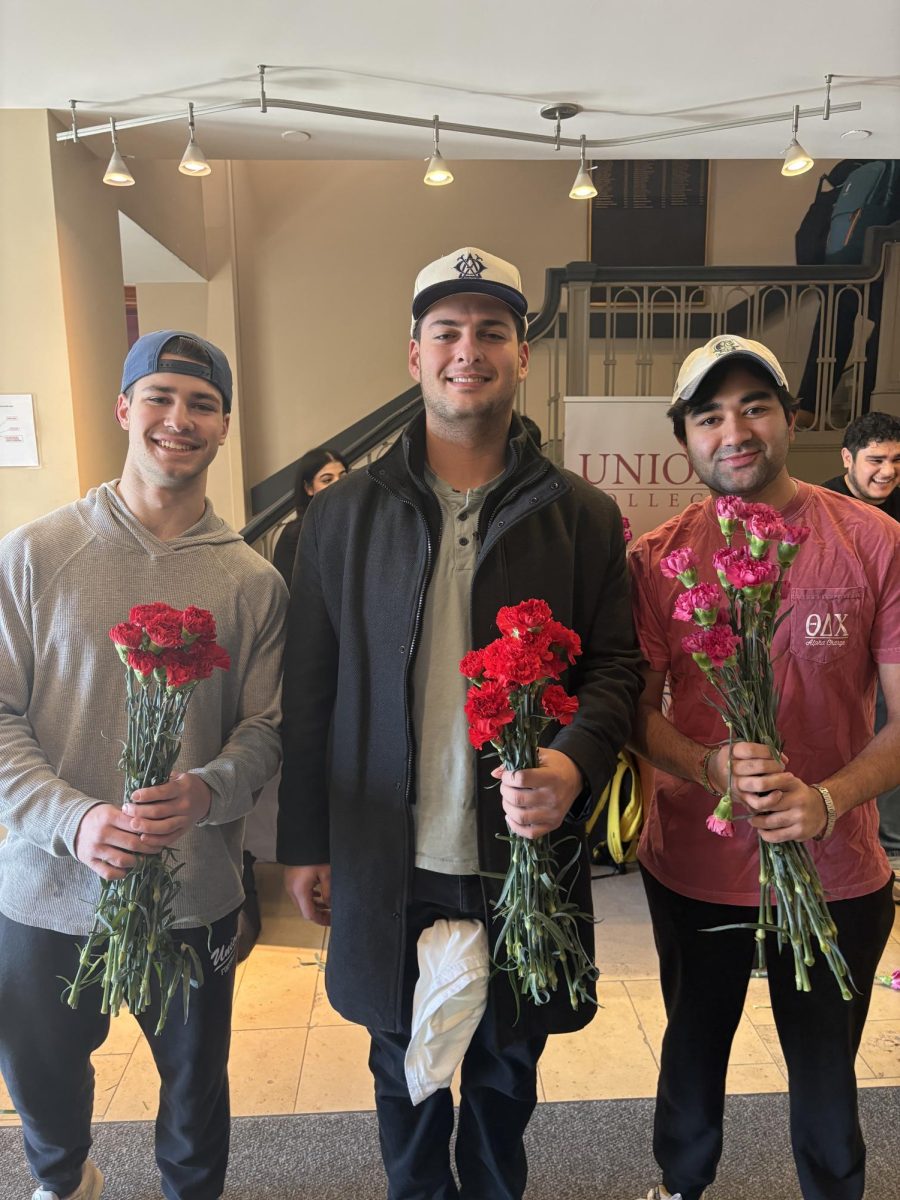 Carnations at Reamer Spread Gratitude Across Campus